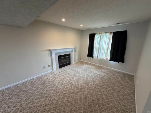 2607 S Southern Pines Court, Bloomington, IN 47403