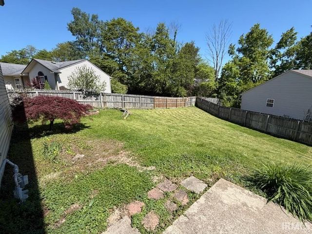 2607 S Southern Pines Court, Bloomington, IN 47403