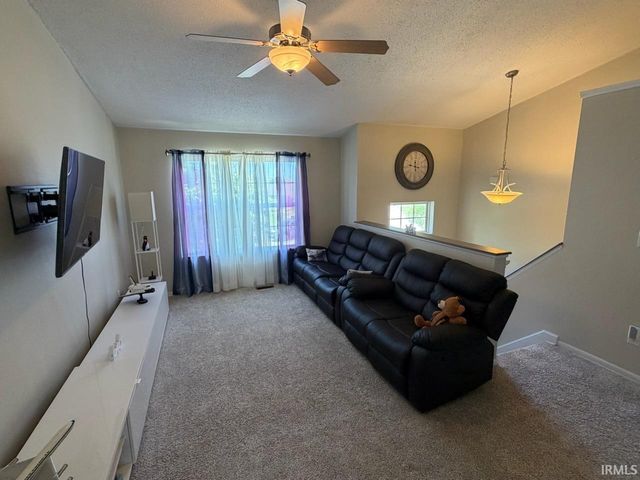 2607 S Southern Pines Court, Bloomington, IN 47403