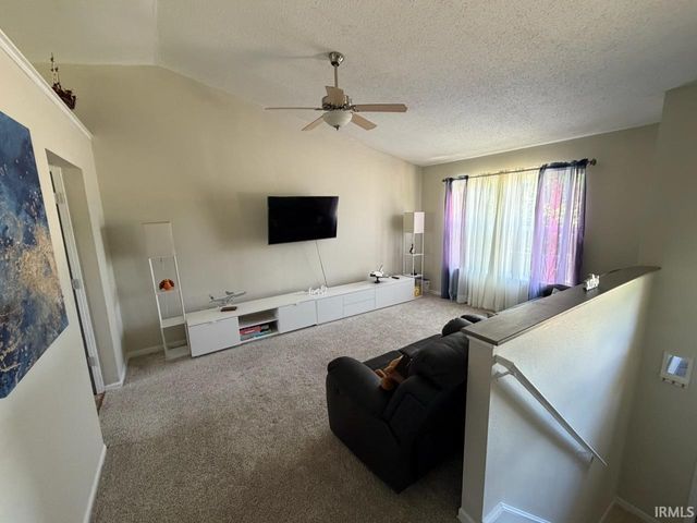 2607 S Southern Pines Court, Bloomington, IN 47403