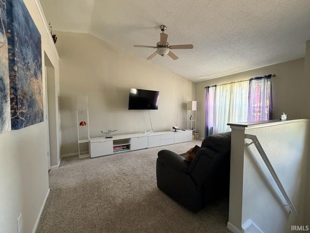 2607 S Southern Pines Court, Bloomington, IN 47403