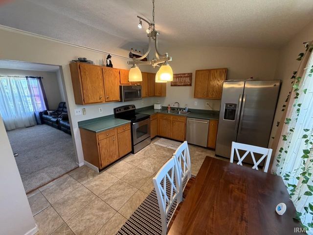 2607 S Southern Pines Court, Bloomington, IN 47403