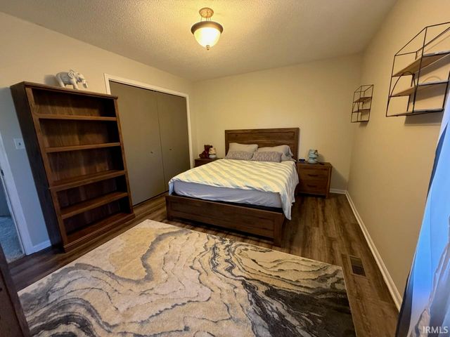 2607 S Southern Pines Court, Bloomington, IN 47403