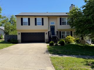 2607 S Southern Pines Court, Bloomington, IN 47403