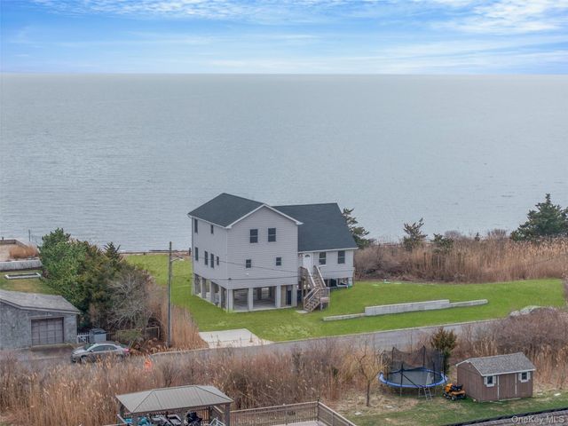 22 Rod Street, East Patchogue, NY 11772