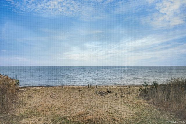 22 Rod Street, East Patchogue, NY 11772