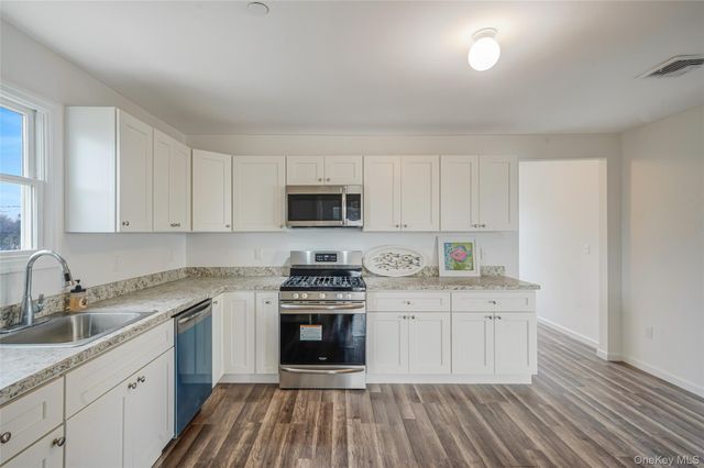 22 Rod Street, East Patchogue, NY 11772