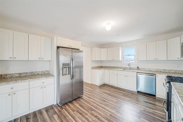 22 Rod Street, East Patchogue, NY 11772