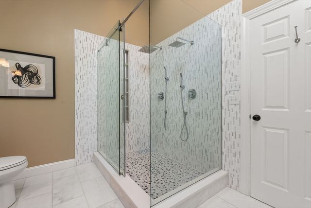 107 Rowe Street, Newton, MA 02465