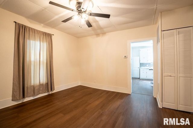 1713 W DEWEY Street, Marion, IL 62959