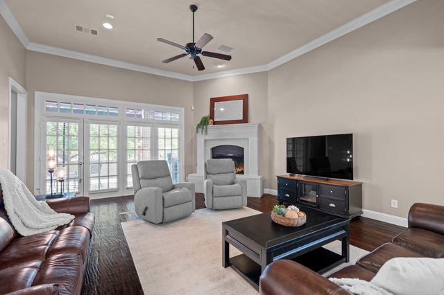 8920 Cypress Creek Road, Lantana, TX 76226