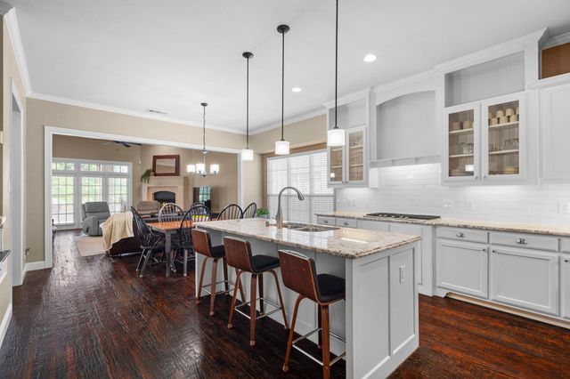 8920 Cypress Creek Road, Lantana, TX 76226