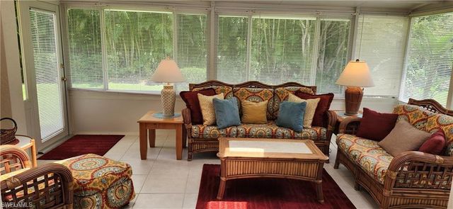 841 Kings WAY, Naples, FL 34104
