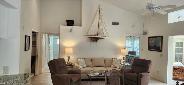 841 Kings WAY, Naples, FL 34104