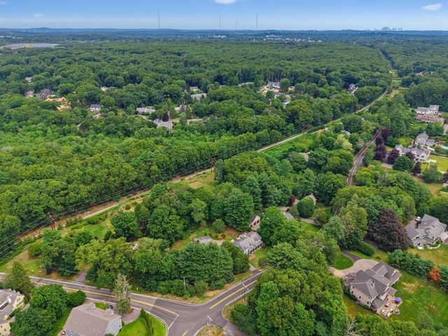 1327 South St, Needham, MA 02492