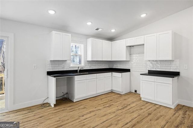 3672 Hidden Pond Drive, Gainesville, GA 30506