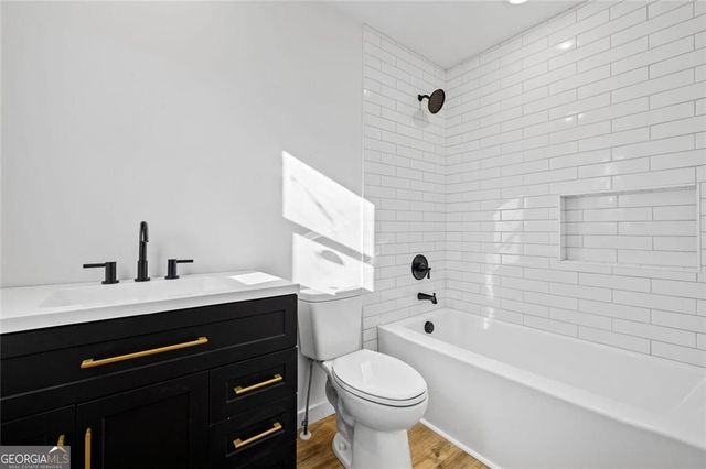 3672 Hidden Pond Drive, Gainesville, GA 30506