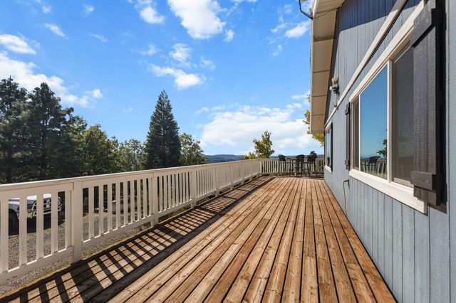 29453 Round Mountain Road, Round Mountain, CA 96084