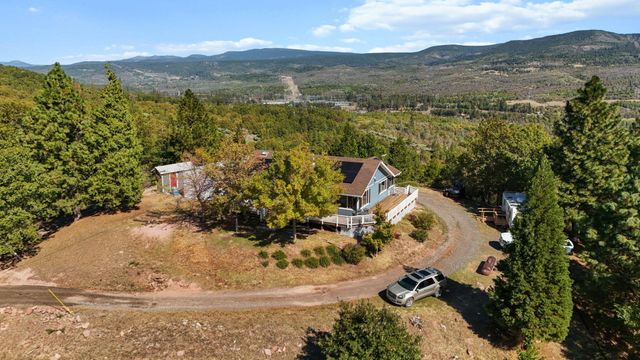 29453 Round Mountain Road, Round Mountain, CA 96084