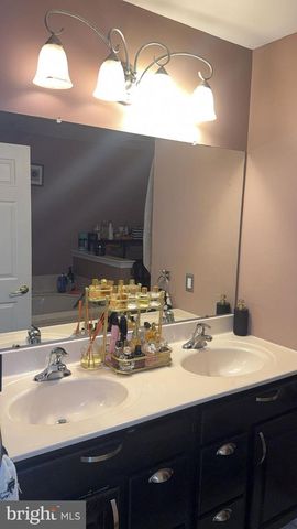 23 YORKSHIRE, Westampton, NJ 08060