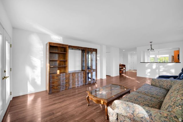 1234 W OAKRIDGE DR, Farmington, UT 84025