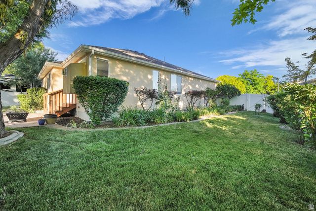 1234 W OAKRIDGE DR, Farmington, UT 84025