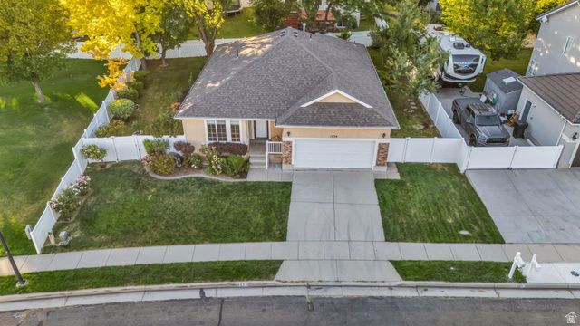 1234 W OAKRIDGE DR, Farmington, UT 84025