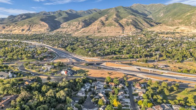 1234 W OAKRIDGE DR, Farmington, UT 84025