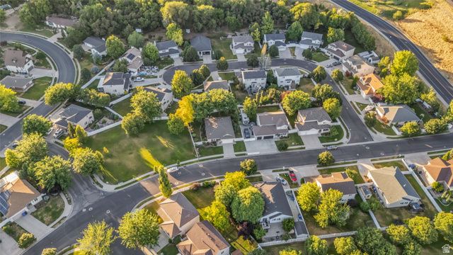 1234 W OAKRIDGE DR, Farmington, UT 84025
