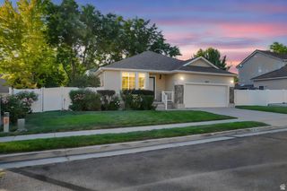 1234 W OAKRIDGE DR, Farmington, UT 84025