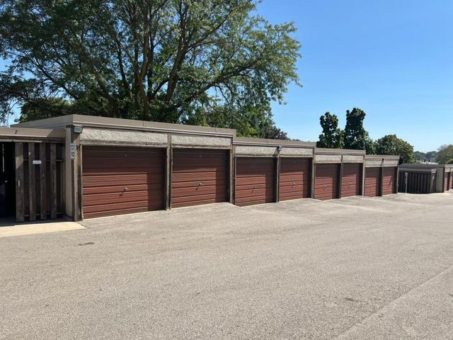 362 Elton Hills Drive NW 18, Rochester, MN 55901