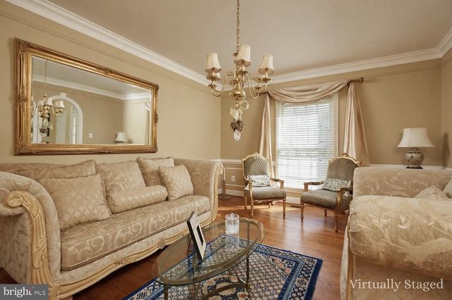 9720 AVENEL FARM DR, Potomac, MD 20854