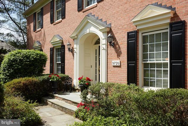 9720 AVENEL FARM DR, Potomac, MD 20854