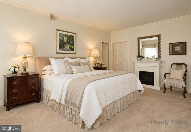 9720 AVENEL FARM DR, Potomac, MD 20854
