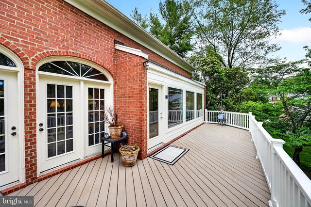 9720 AVENEL FARM DR, Potomac, MD 20854