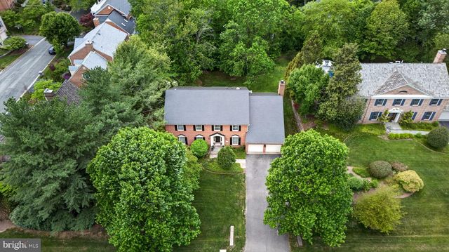 9720 AVENEL FARM DR, Potomac, MD 20854