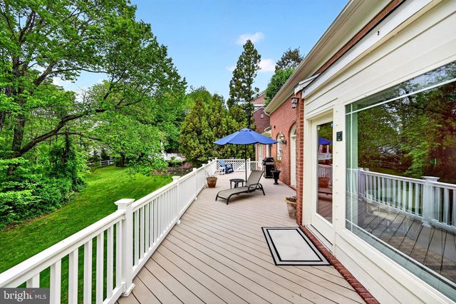 9720 AVENEL FARM DR, Potomac, MD 20854