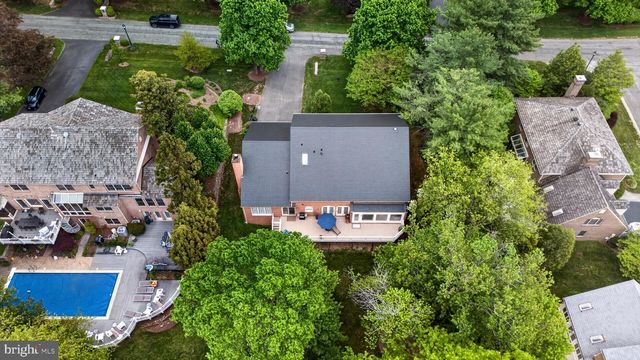 9720 AVENEL FARM DR, Potomac, MD 20854