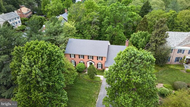 9720 AVENEL FARM DR, Potomac, MD 20854