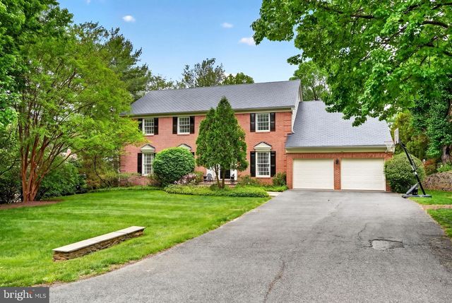 9720 AVENEL FARM DR, Potomac, MD 20854