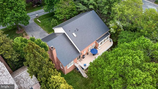 9720 AVENEL FARM DR, Potomac, MD 20854