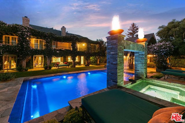 13418 Nightsky Drive, Camarillo, CA 93012