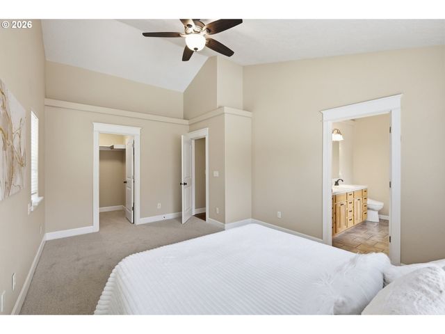 520 ETHAN Ct, Springfield, OR 97477