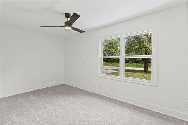 18714 S Lakeside Lane, Belton, MO 64012