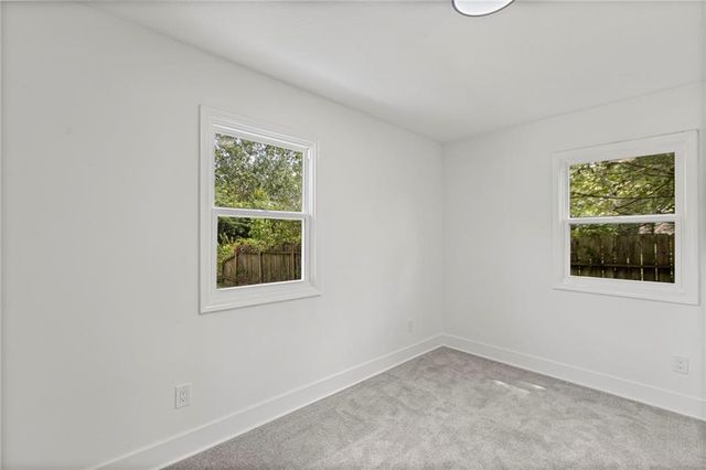 18714 S Lakeside Lane, Belton, MO 64012