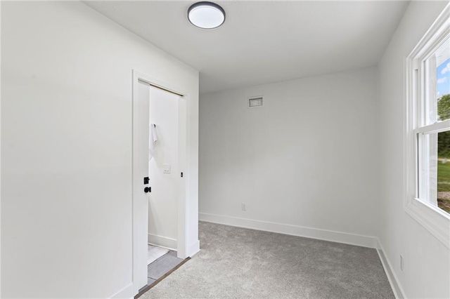 18714 S Lakeside Lane, Belton, MO 64012