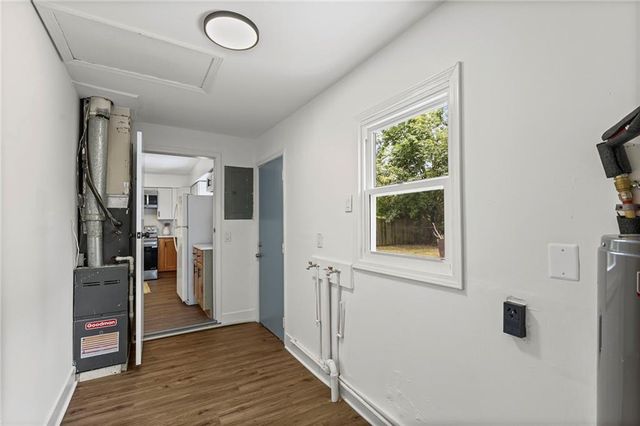 18714 S Lakeside Lane, Belton, MO 64012