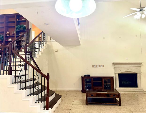 6839 Emerson, Sugar Land, TX 77479