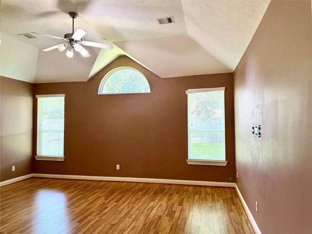 6839 Emerson, Sugar Land, TX 77479