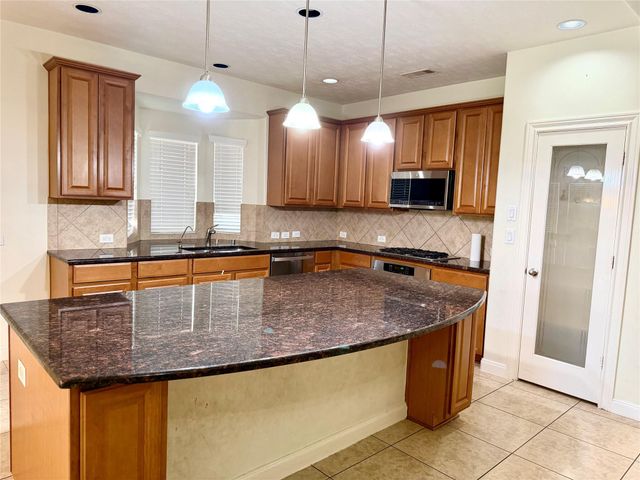 6839 Emerson, Sugar Land, TX 77479